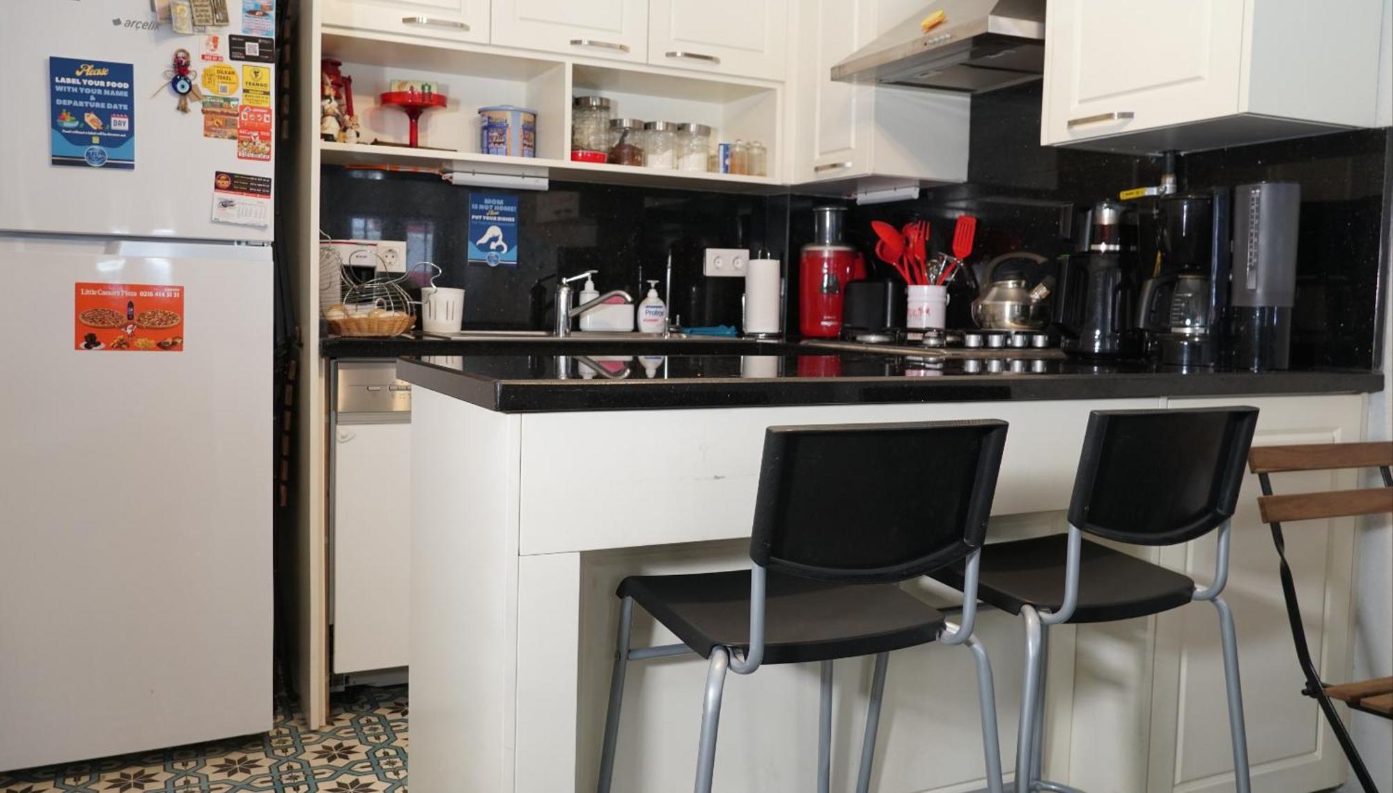 Tilas - Rooms In 19Th Century Wooden Townhouse,Kadikoy, Istanbul